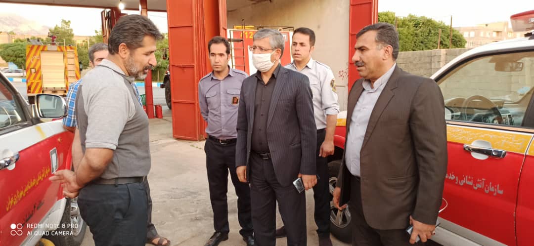 حضور یک تیم متخصص از آتش نشانان تهرانی در یاسوج