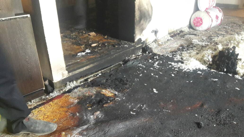 آتش سوزی  منزل مسکونی در آپارتمان های شهرک امام حسین (ع)/ حادثه خسارت جانی نداشت