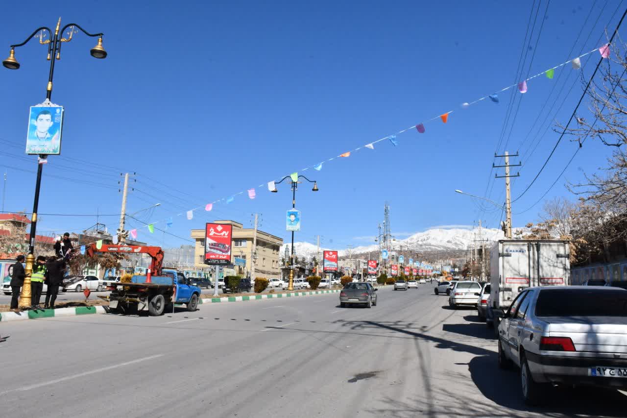 فضا سازی شهری همزمان با فرا رسیدن 12 بهمن