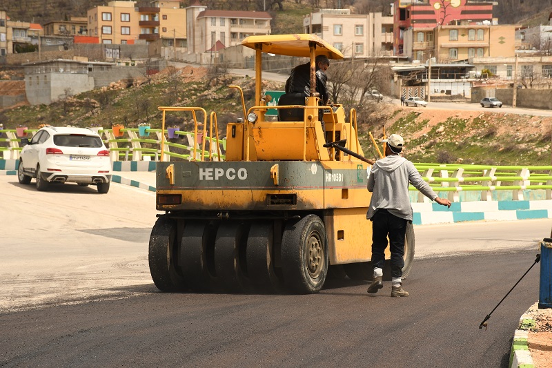 لکه گیری اساسی آسفالت معابر توسط شهرداری