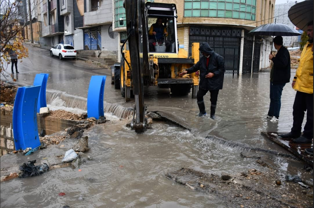 آماده باش ستاد بحران با اولین بارندگی