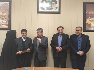 تودیع و معارفه ای که می تواند الگو باشد/ شهردار یاسوج به قانون عمل کرد؛  تودیع شدگان از صداقت مقدم تقدیر کردند / تصاویر