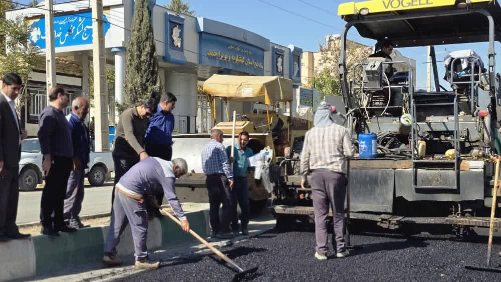 یاسوج زیر چرخ تغییر؛ روکش آسفالت خیابان‌های اصلی با ۴۸ میلیارد ریال آغاز شد